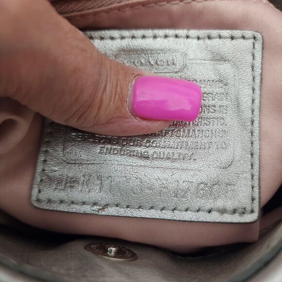 Coach F17605 Ashley Leather Hippie Bag Cross Body Purse White Silver Shoulder - Picture 16 of 16